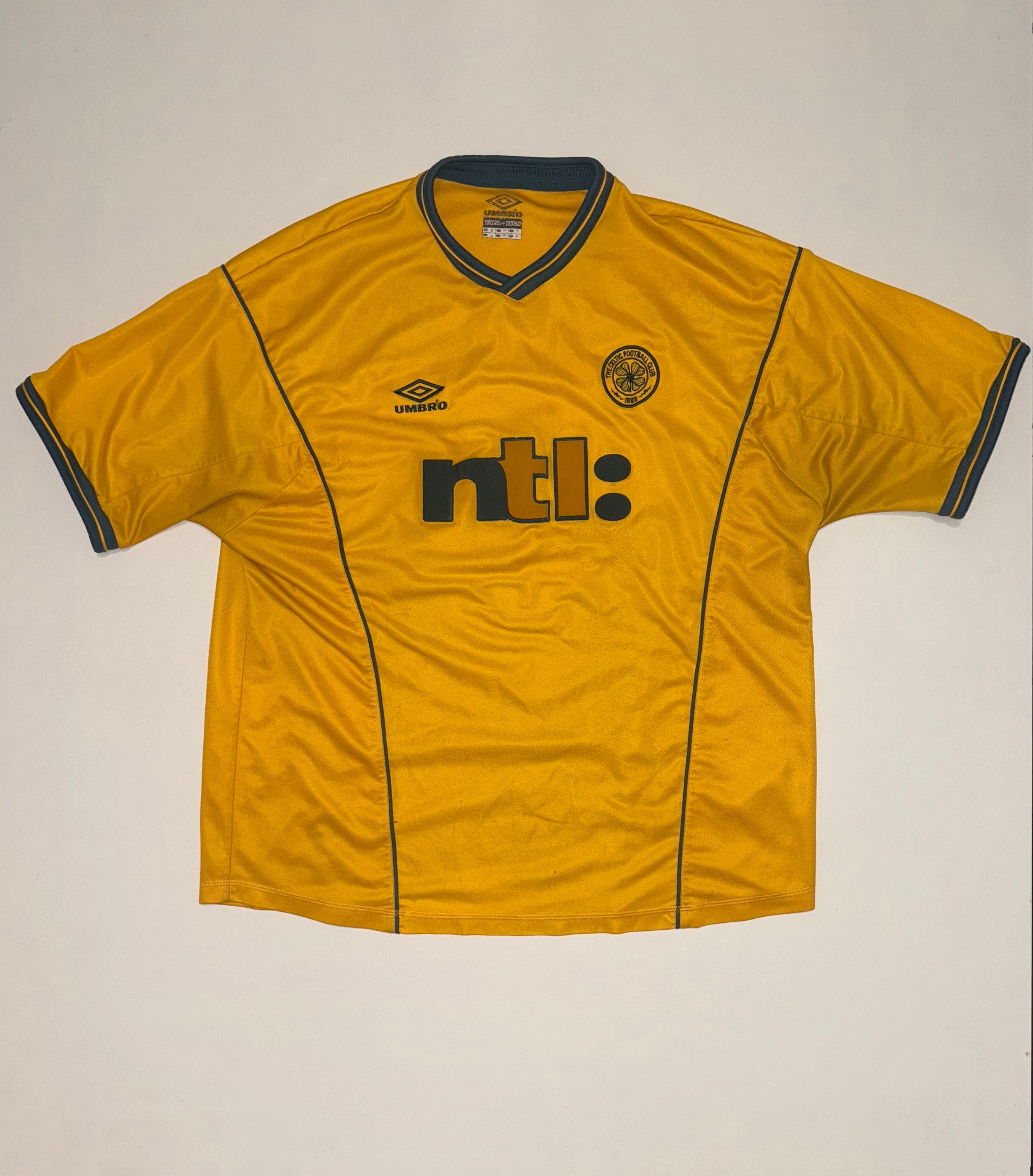 Mens Celtic FC Umbro 2000-02 Vintage Away Football Shirt