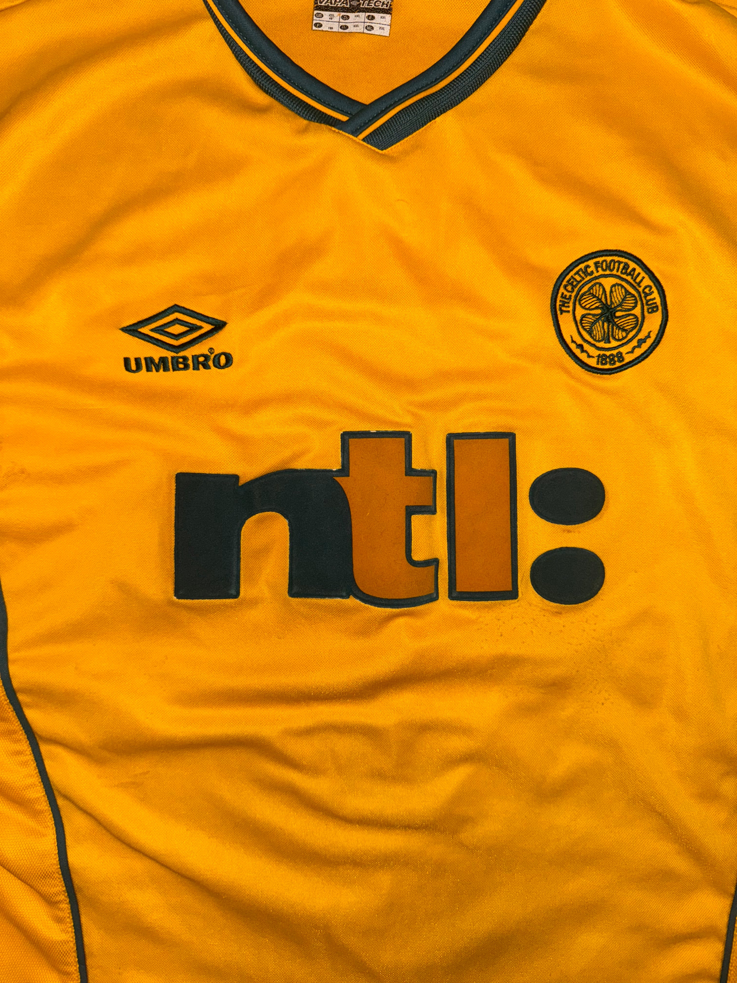 Mens Celtic FC Umbro 2000-02 Vintage Away Football Shirt